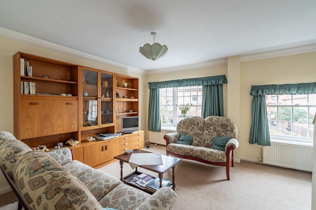 Property photo 2 of 15 Living Room