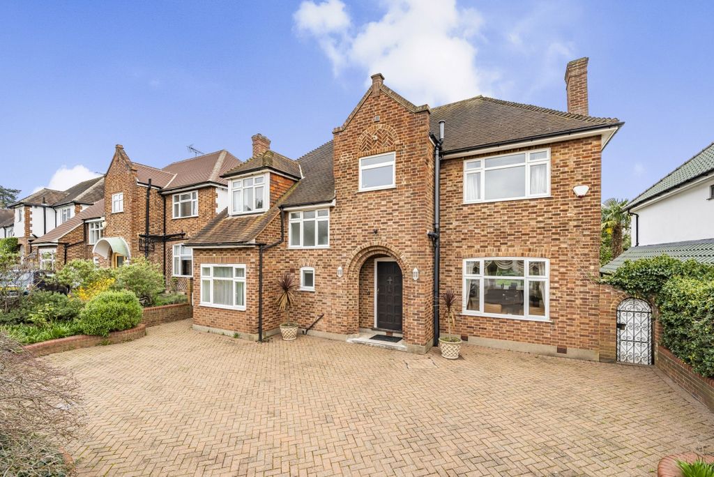 Property photo 1 of 15 1104555 (1)