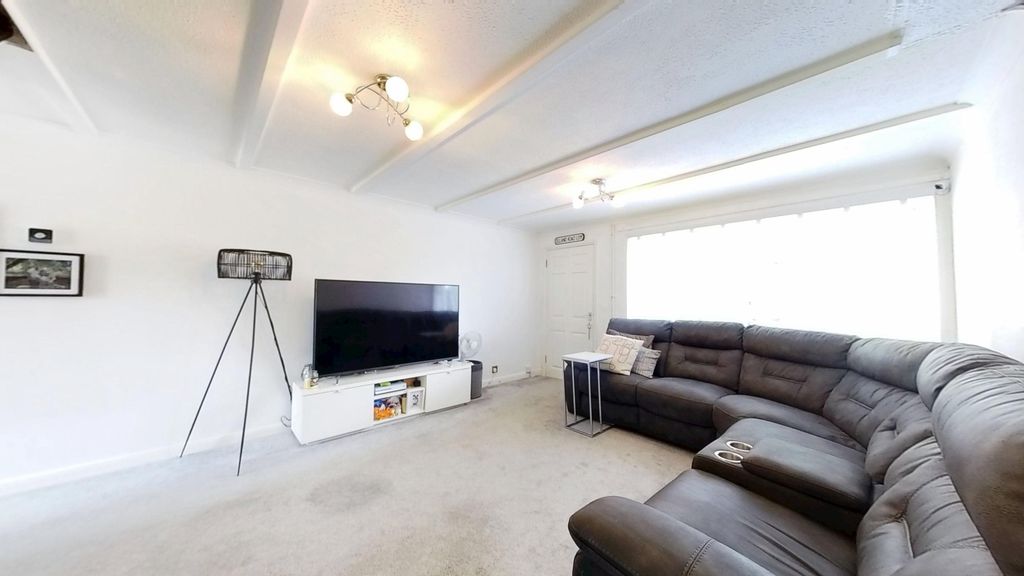 Property photo 3 of 13 Photo 13