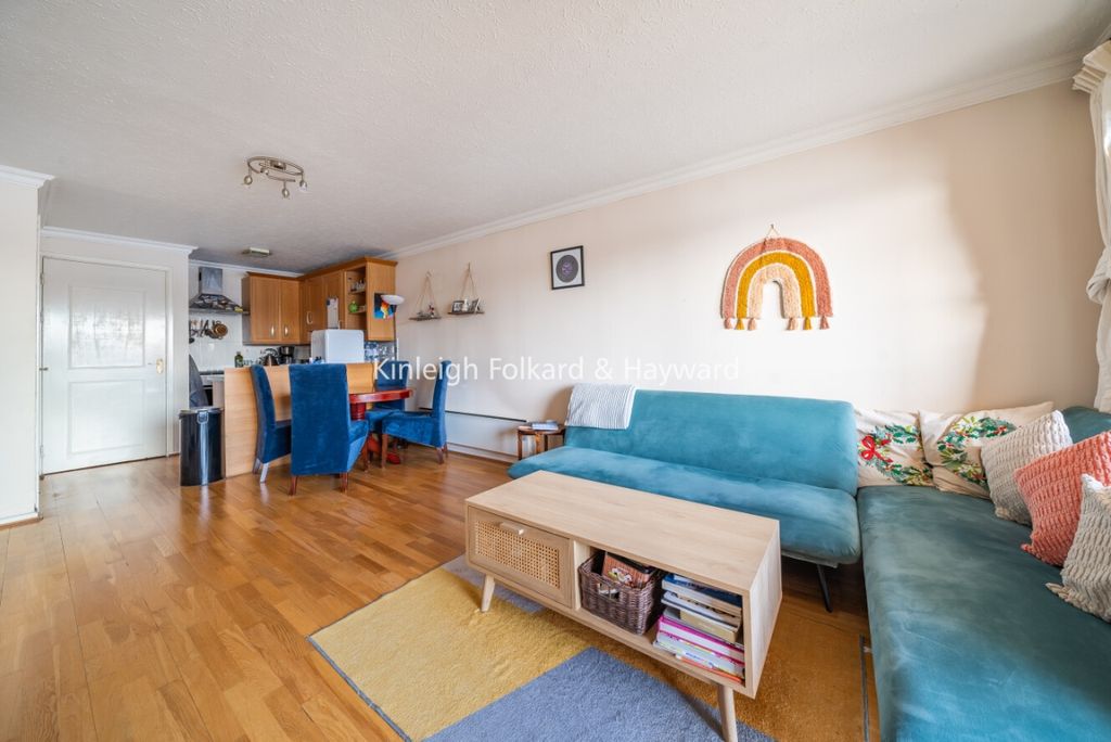 Property photo 1 of 8 Cba830cd-Ab03-4Dbe-8