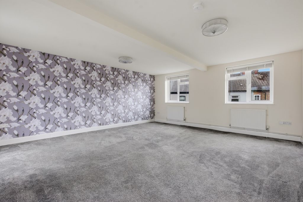 Additional image 5 of 3 bed flat for saleHinckley Road, Stoney Stanton LE9