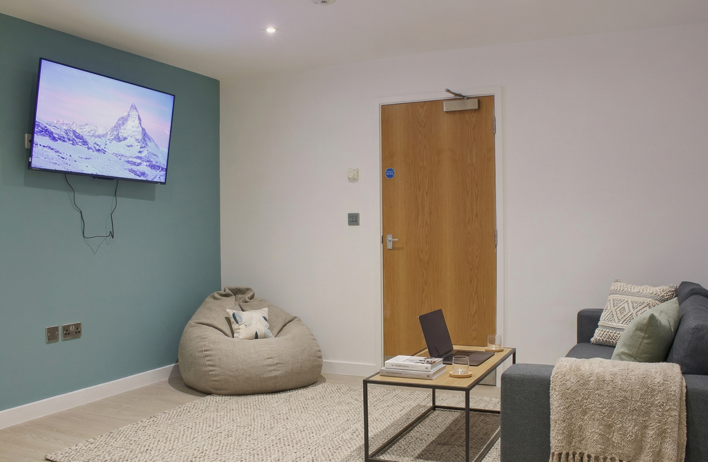 Property photo 3 of 10