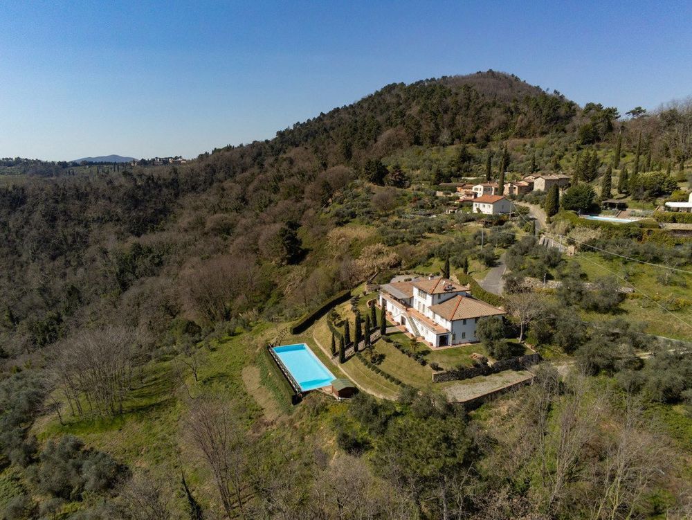 Property photo 3 of 37