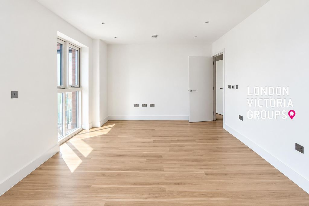 Property photo 2 of 12 1-14389.Jpg