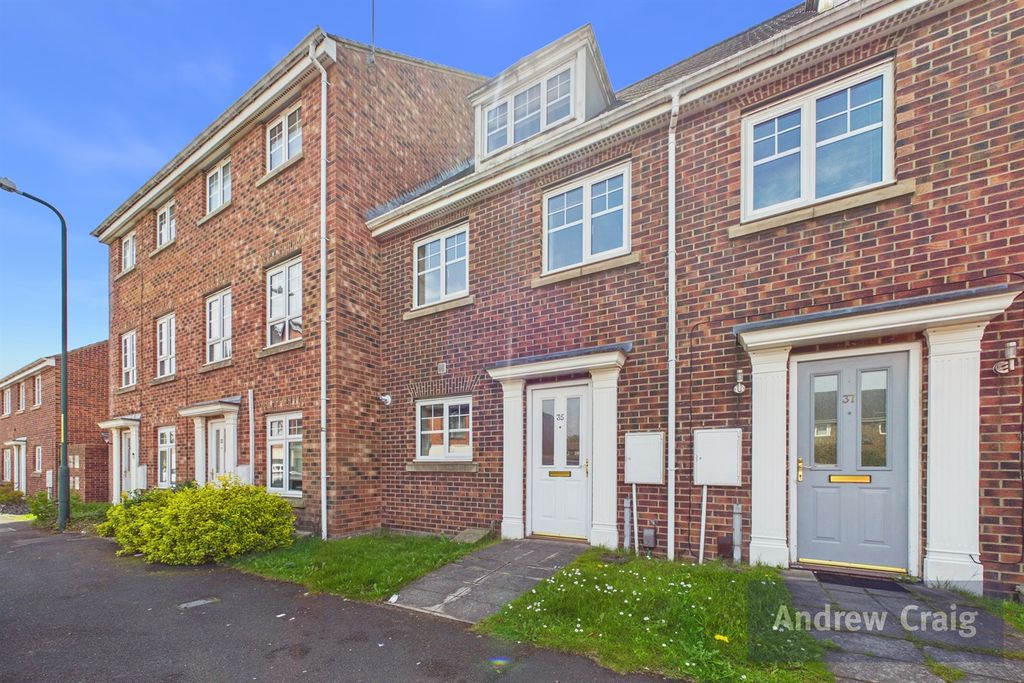 Property photo 1 of 13 (Main)