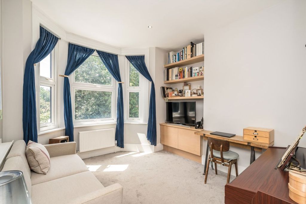 Property photo 2 of 7
