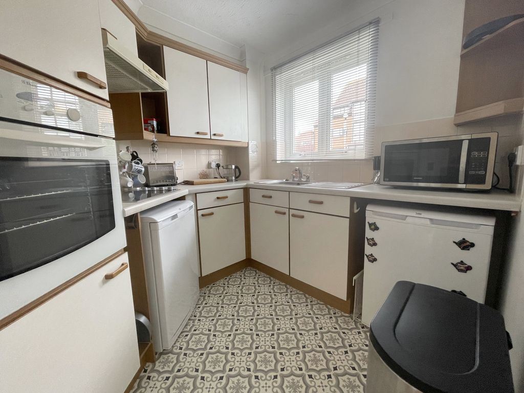 Property photo 2 of 13 Kitchen
