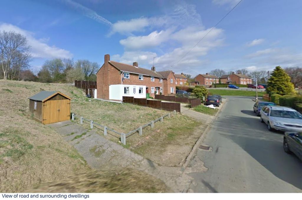 Property photo 2 of 5 Tingewick, Bucks1.Png