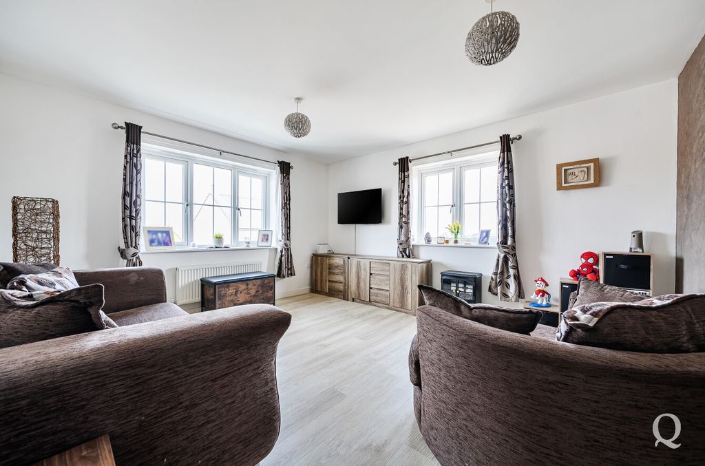 Property photo 2 of 20 07595511-c7Da-4d3...