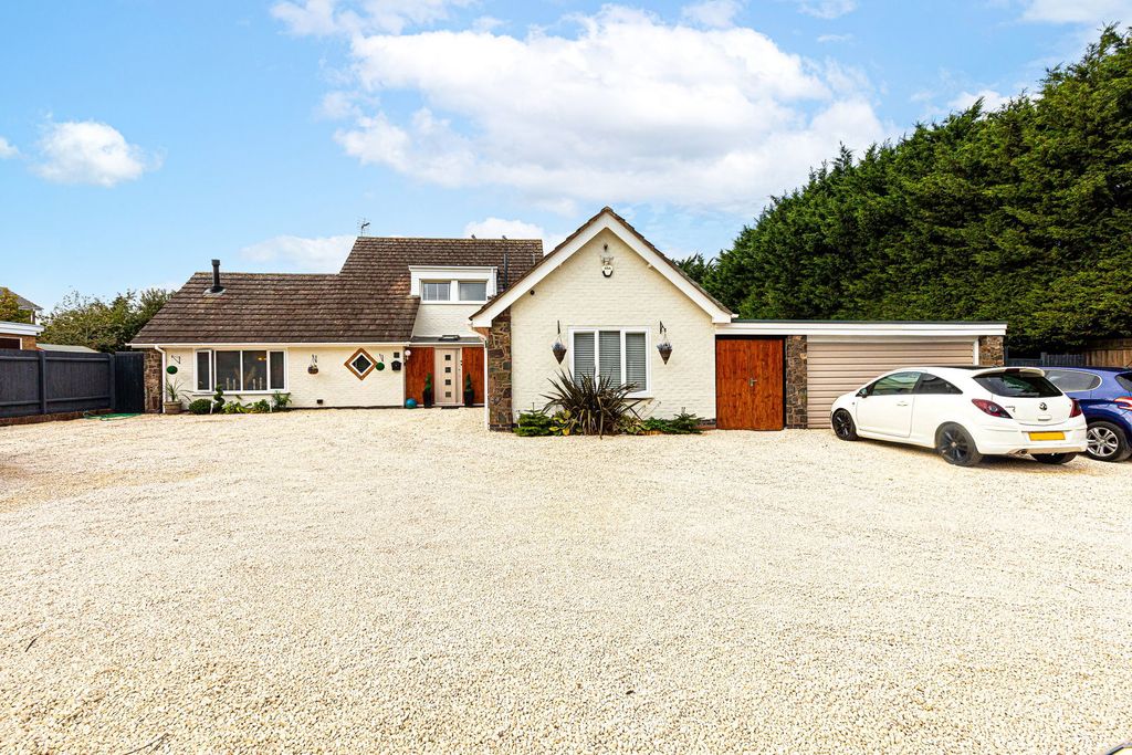Property photo 1 of 37