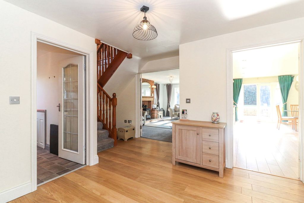 Property photo 3 of 30