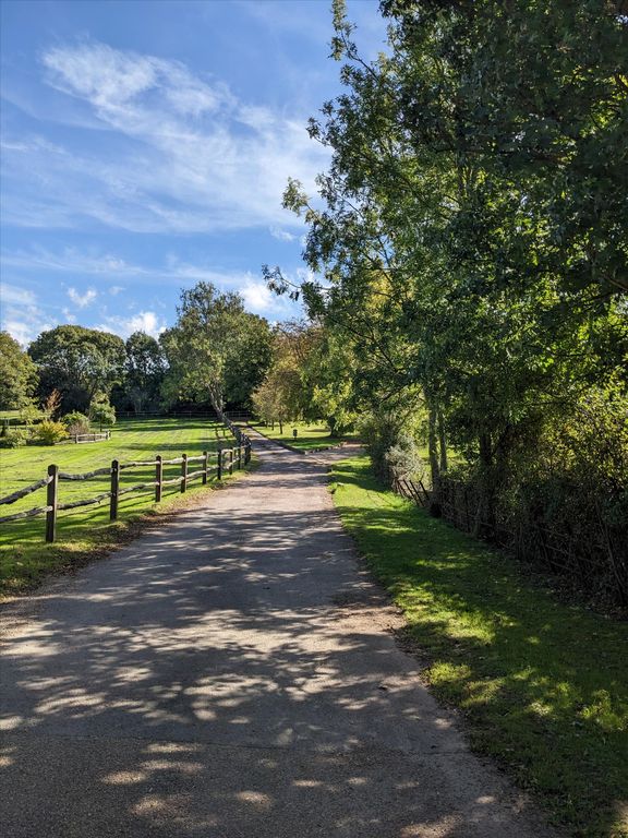 Property photo 3 of 18 Image