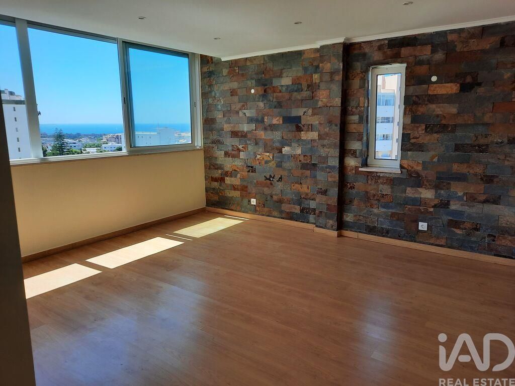 Property photo 3 of 40