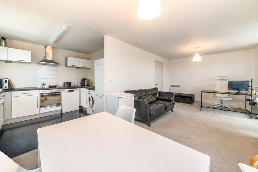 Property photo 3 of 6 Open Plan Living