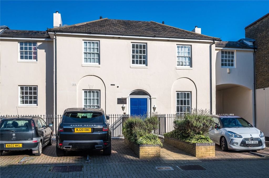 Property photo 2 of 9 Picture No. 10