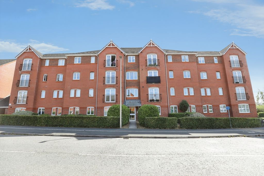 Property photo 1 of 17 Pbox-Img.Jpg
