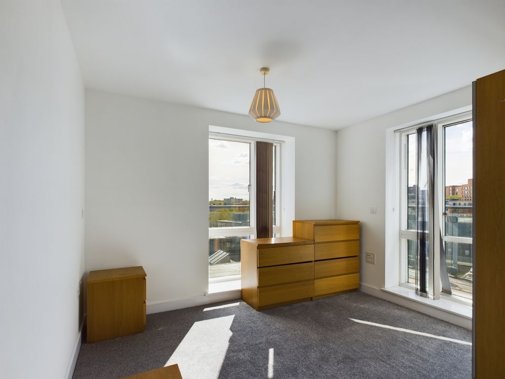 Property photo 2 of 23