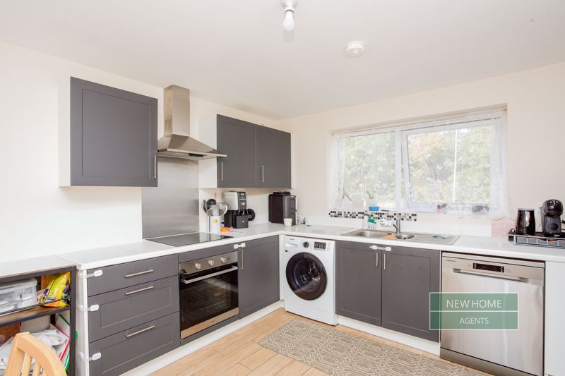 Property photo 2 of 17 Photo 11