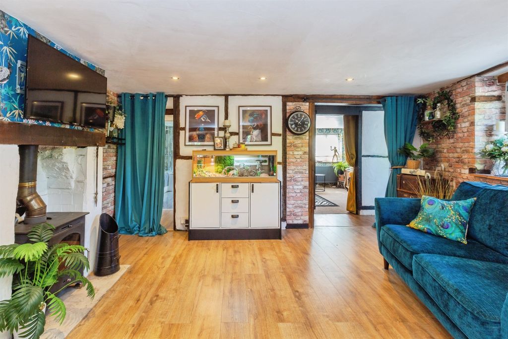 Property photo 3 of 17
