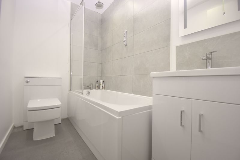 Property photo 3 of 9 Photo 10