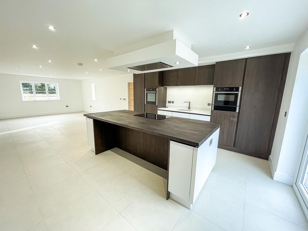 Property photo 1 of 34 Front