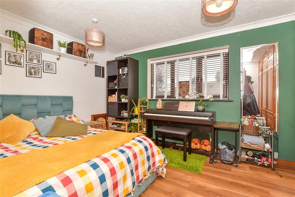 Property photo 2 of 12 Bedroom 1