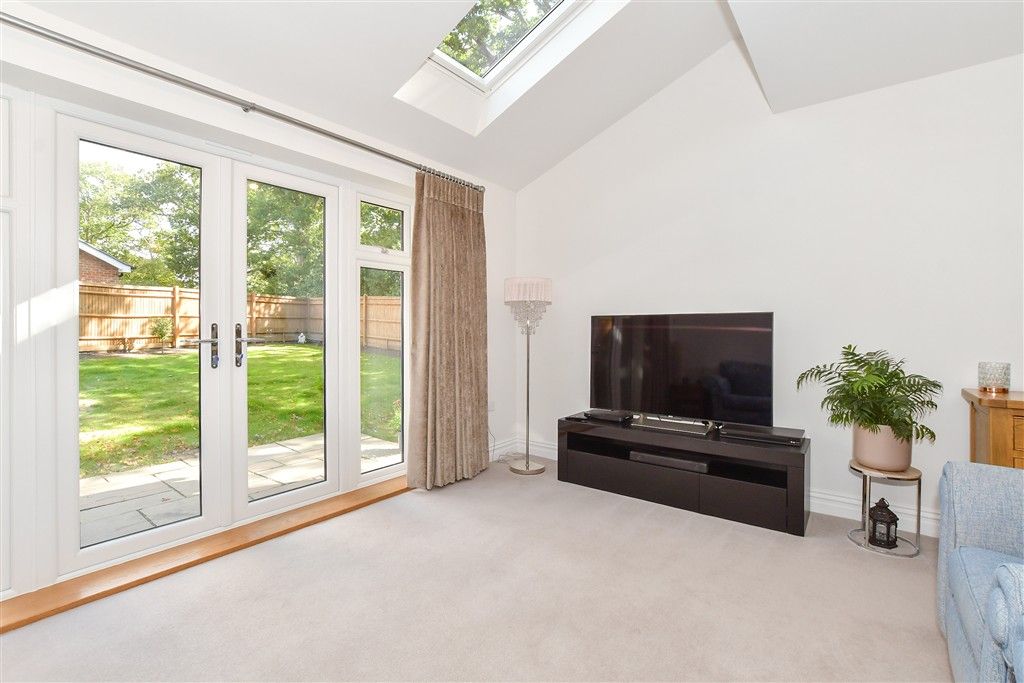 Property photo 3 of 14 Lounge/Dining Room