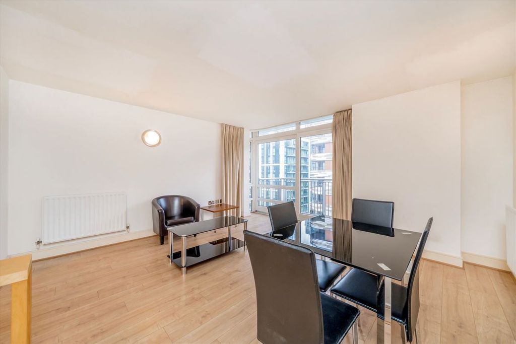 Property photo 1 of 5