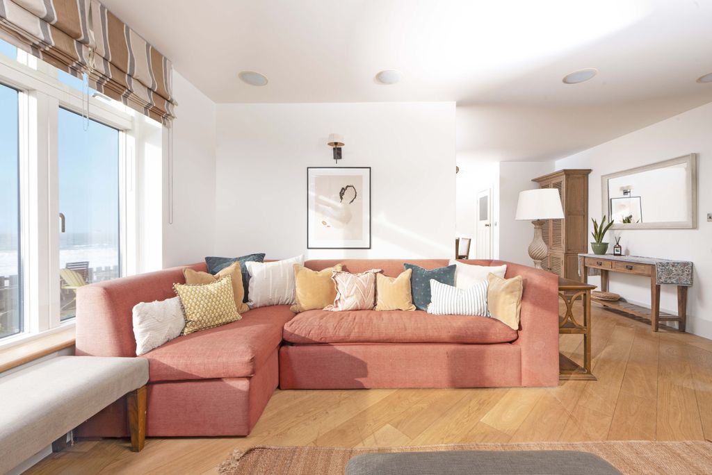 Property photo 3 of 20 Photo 3