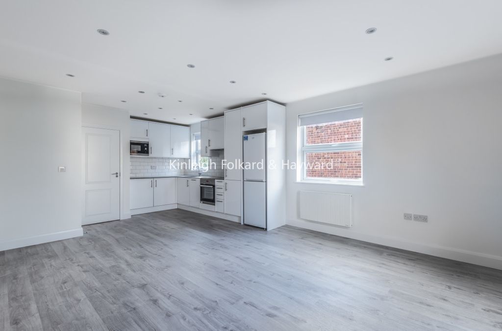 Property photo 3 of 6 0A52d04E-87Eb-4911-9