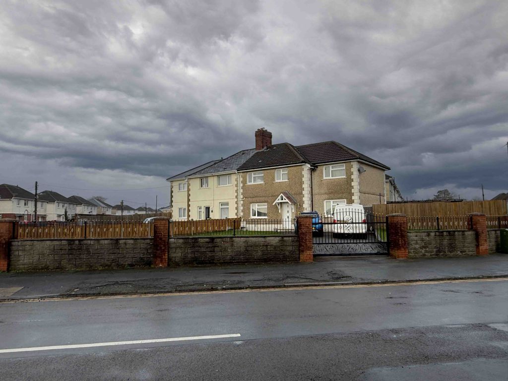 Property photo 2 of 30 Gallery