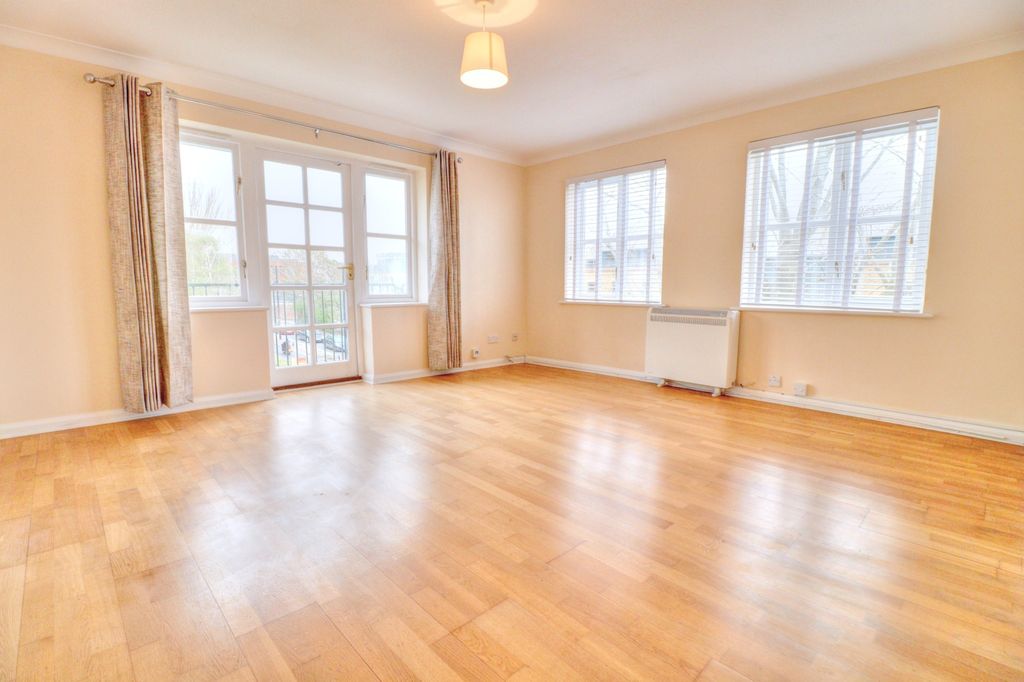 Property photo 2 of 7 Picture No. 08