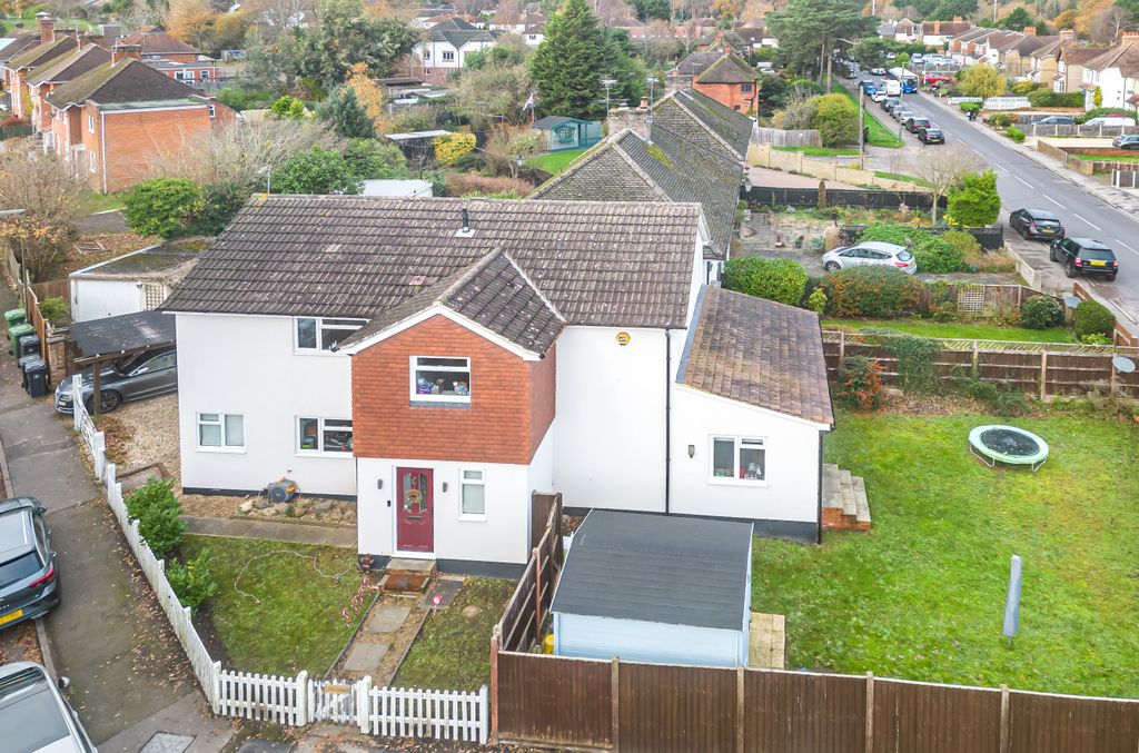 Additional image 18 of 4 bed detached house for saleCatena Rise, Lightwater, Surrey GU18