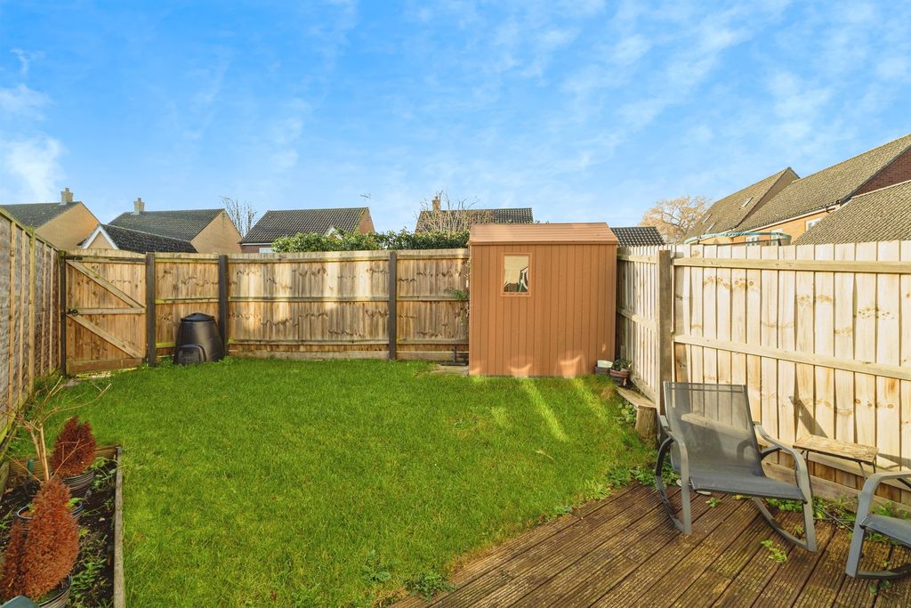 Property photo 2 of 17