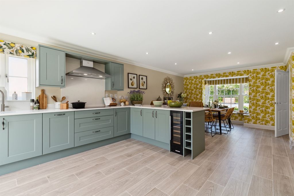 Property photo 2 of 18