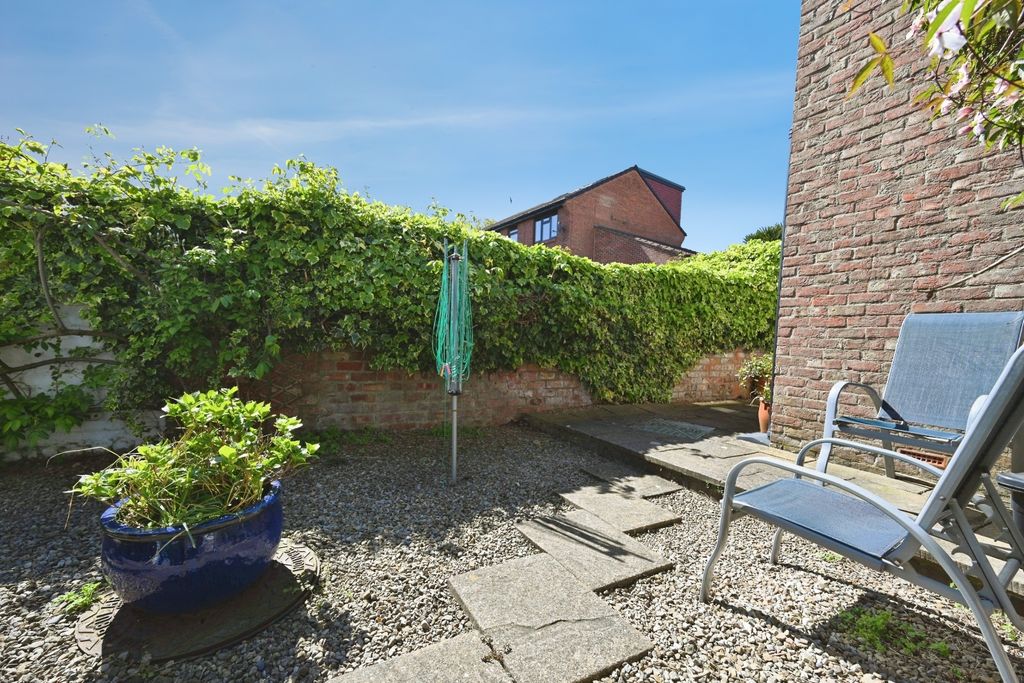 Property photo 2 of 8 Pbox-Img.Jpg