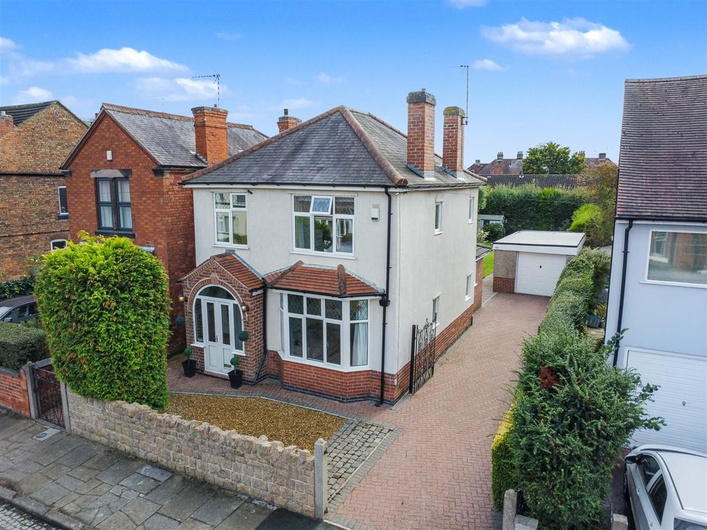 Property photo 1 of 22