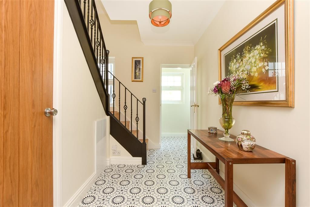 Property photo 3 of 28 Inner Hallway