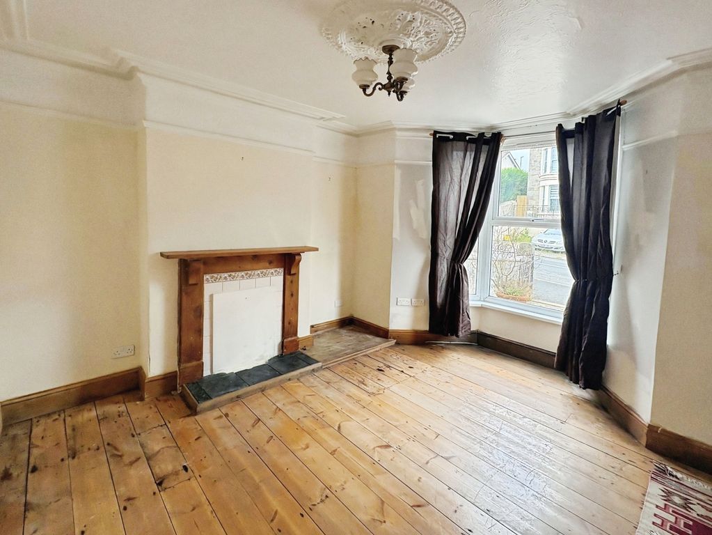 Property photo 2 of 12 Pbox-Img.Jpg
