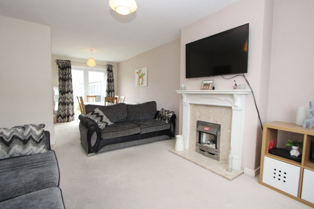 Property photo 3 of 22