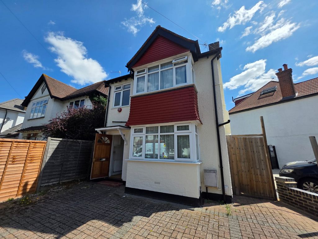 Property photo 2 of 9
