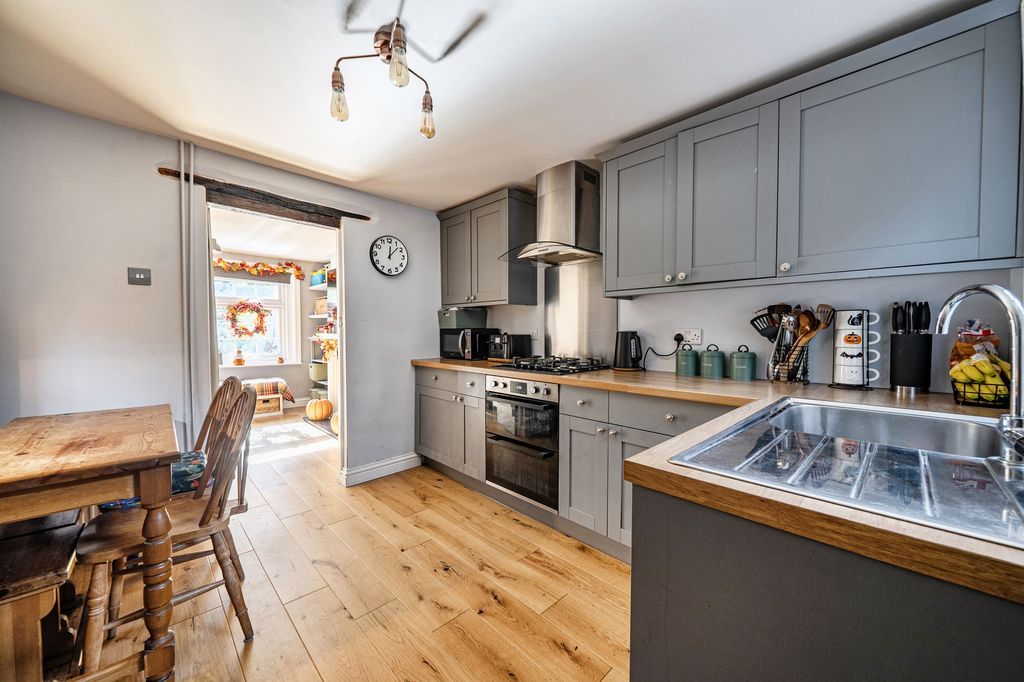 Property photo 2 of 19 Kitchen/Dining Room