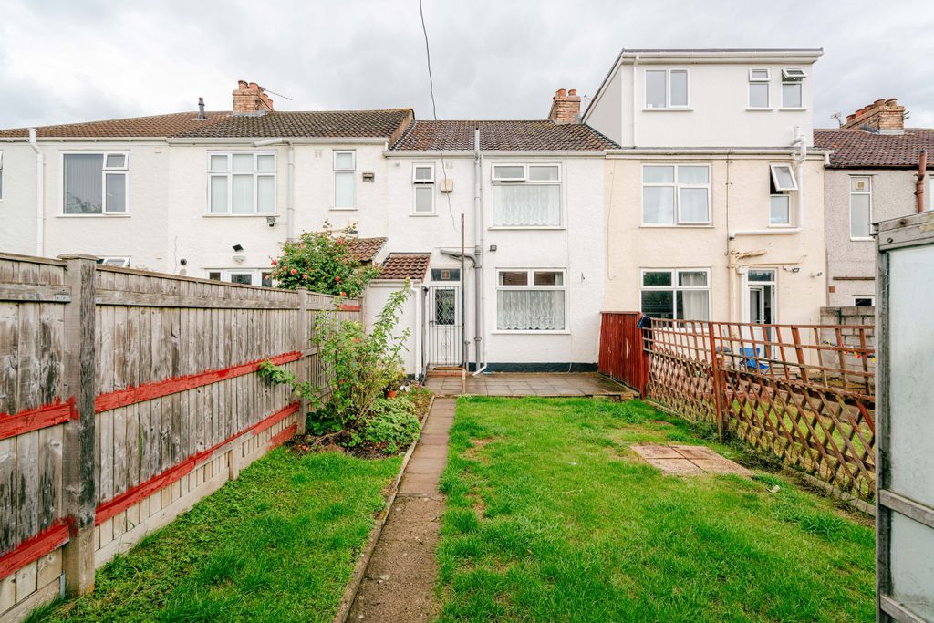 Property photo 2 of 23 7