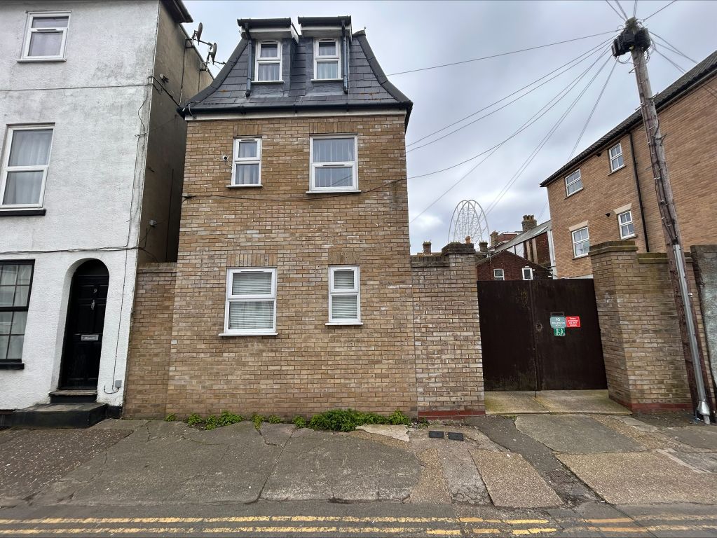 Property photo 3 of 14