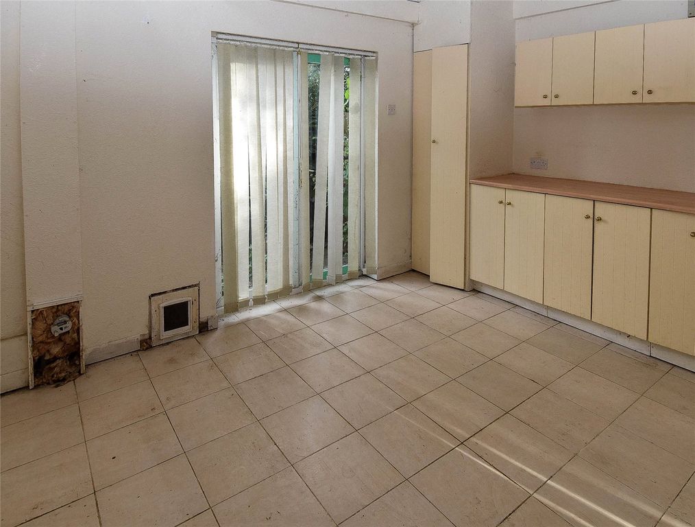 Property photo 3 of 11 Picture No. 02