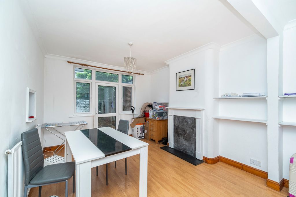 Property photo 3 of 12 Pbox-Img.Jpg