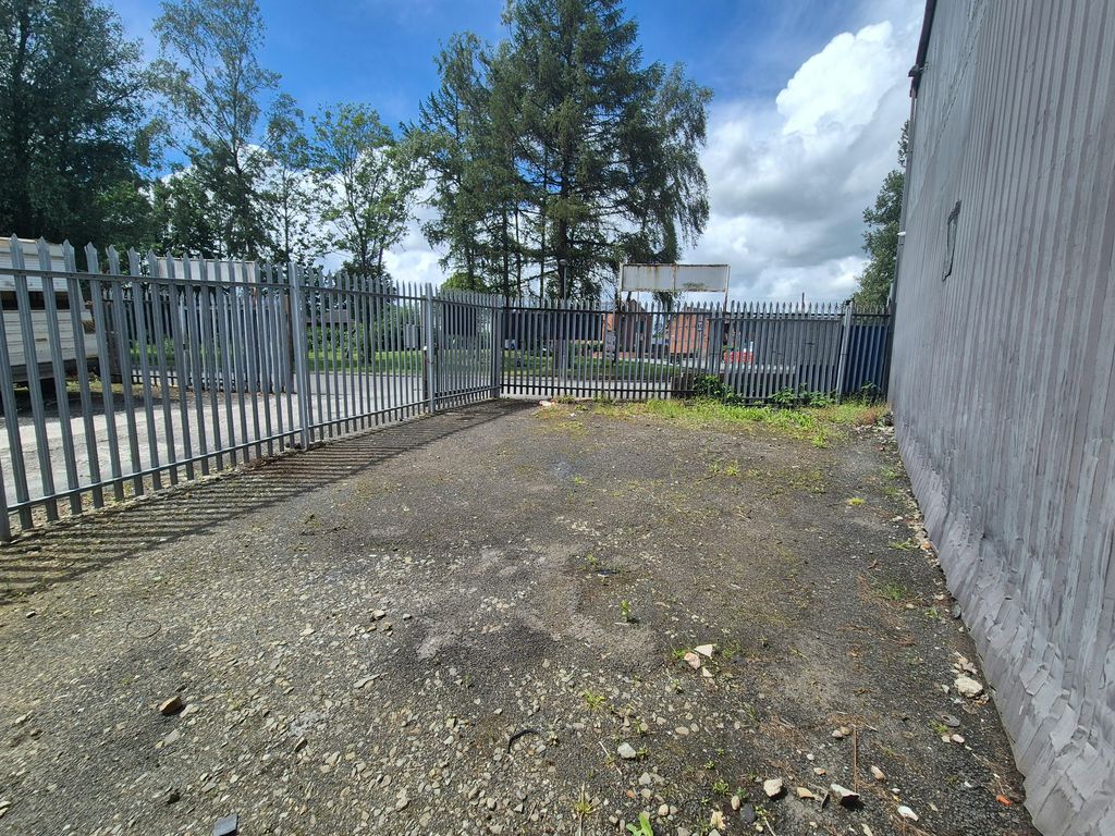 Property photo 2 of 2 1000052647.Jpg