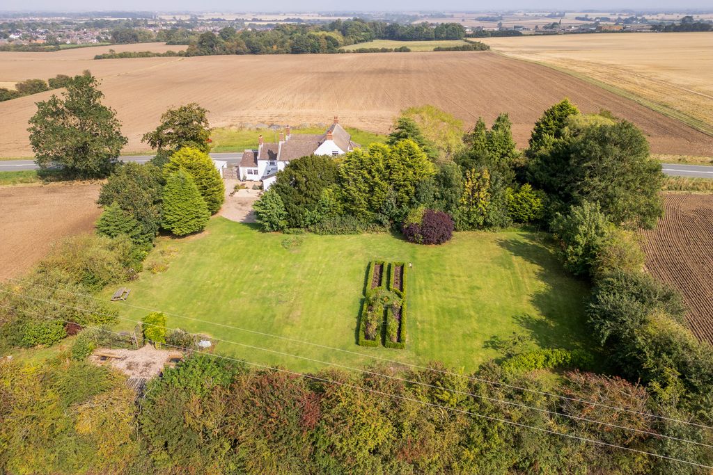 Property photo 3 of 52 26