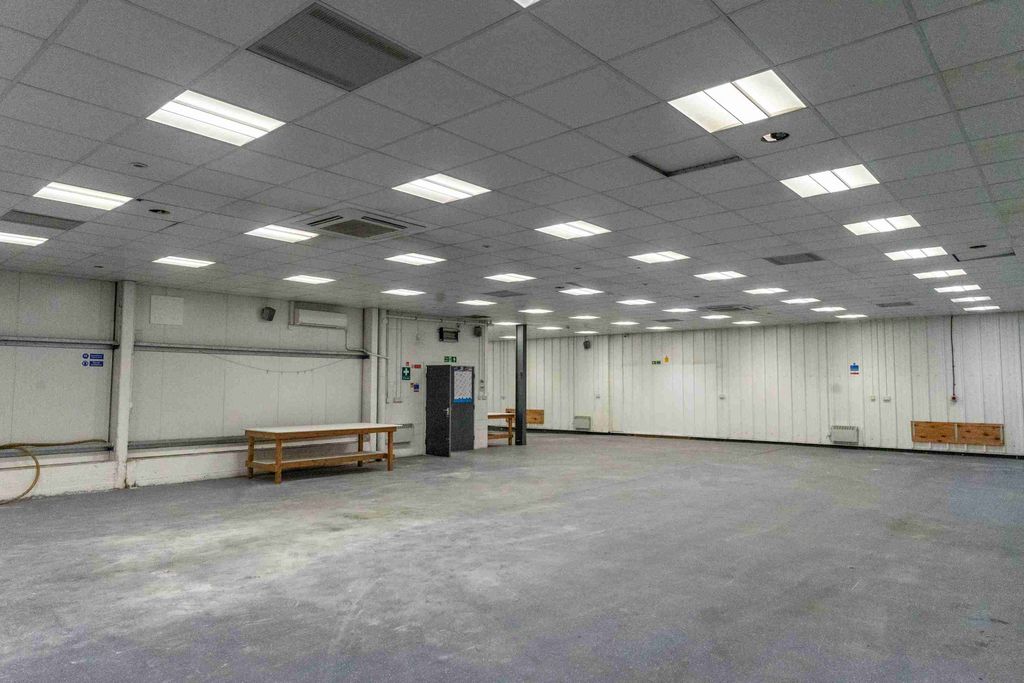 Property photo 2 of 6