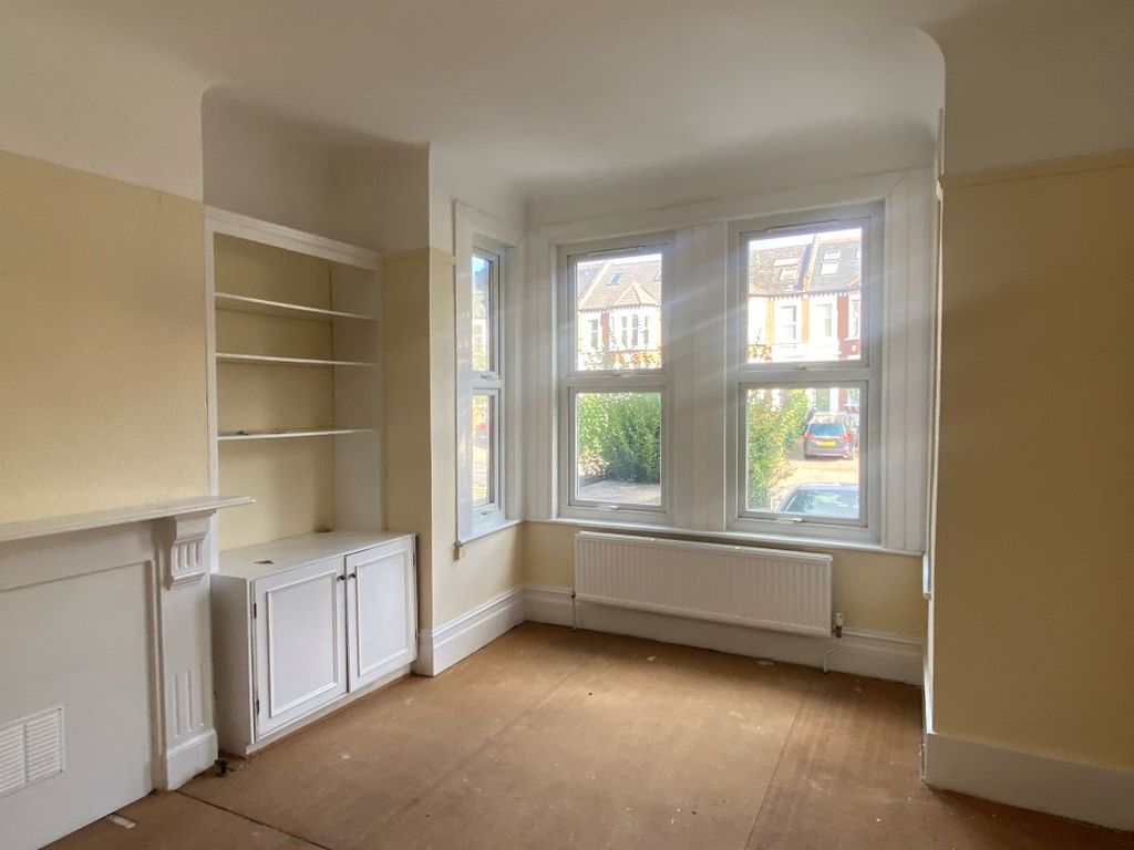 Property photo 3 of 16